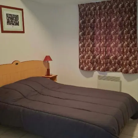 Résidence Le Village Goélia Apartahotel Saint-Geniez-dʼOlt