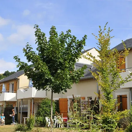 Résidence Le Village Goélia Apartahotel Saint-Geniez-dʼOlt