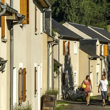 Le Village Goelia 3* Saint-Geniez-dʼOlt